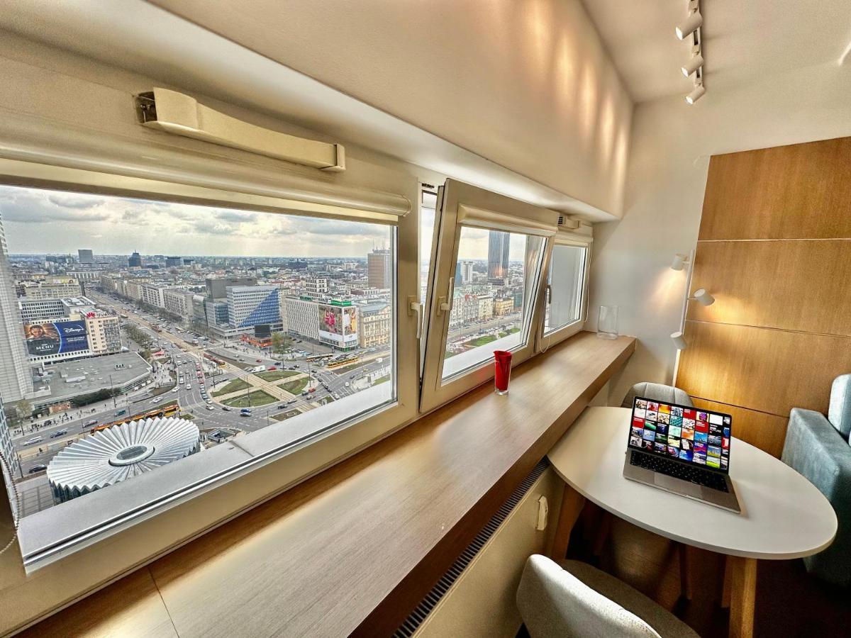 Top Metro X2 Fast Wifi 400 Mbs 70'Tv Netflix Hbo Max Appletv+ Disney+ 华沙 外观 照片