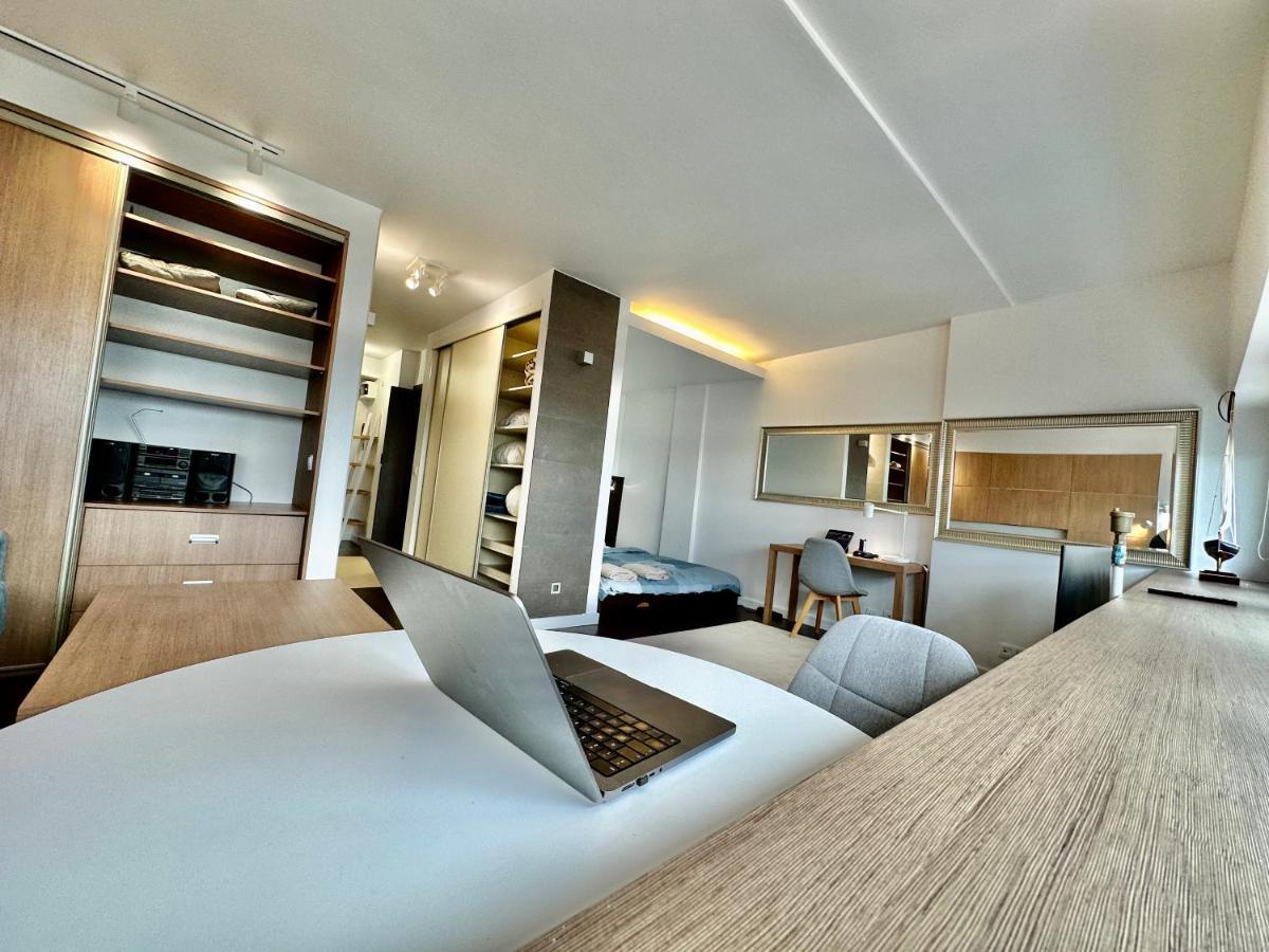 Top Metro X2 Fast Wifi 400 Mbs 70'Tv Netflix Hbo Max Appletv+ Disney+ 华沙 外观 照片