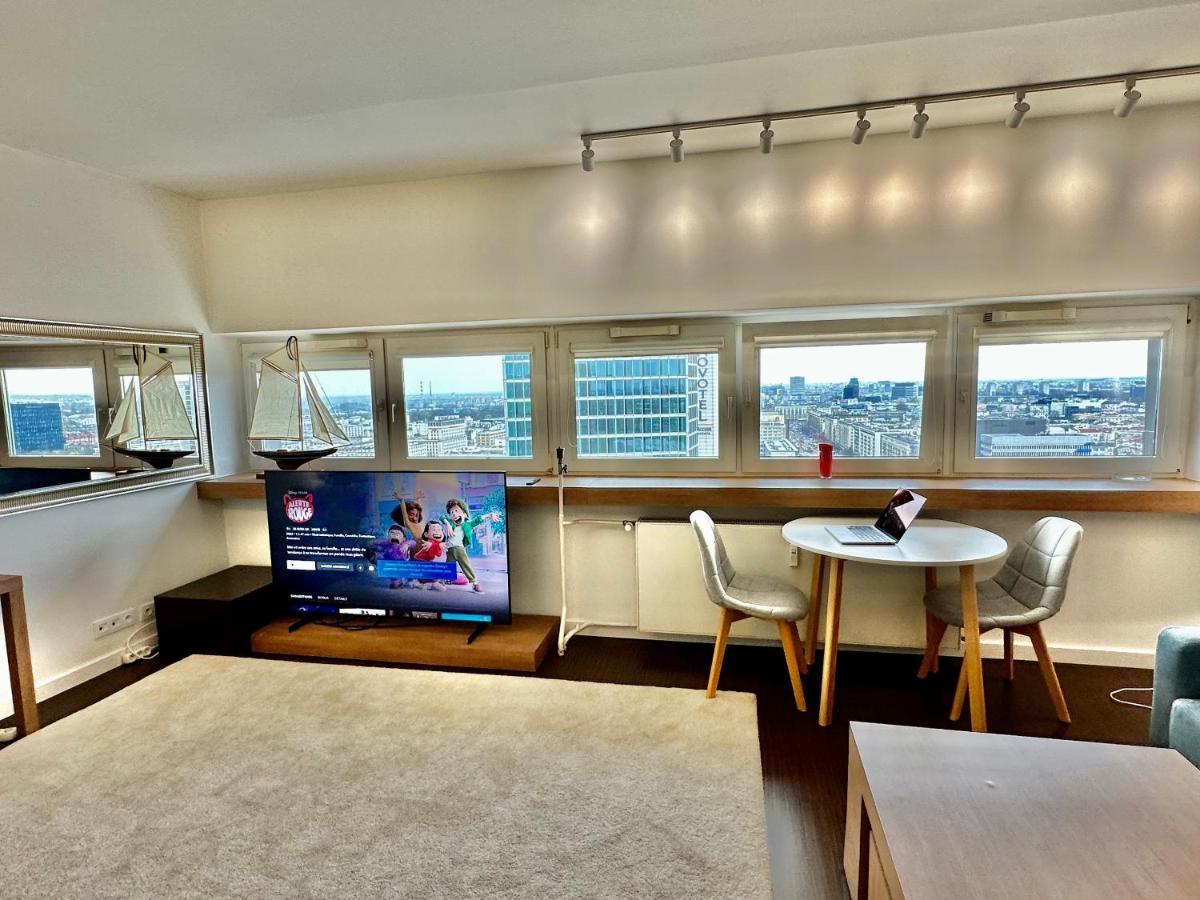 Top Metro X2 Fast Wifi 400 Mbs 70'Tv Netflix Hbo Max Appletv+ Disney+ 华沙 外观 照片